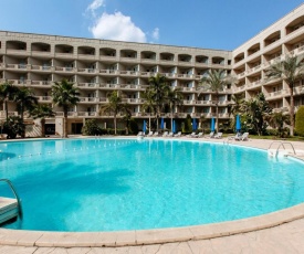 Grand Pyramids Hotel