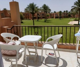 Lovely 1 Bedroom with swimming pool view & amazing garden view