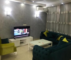 Modern-Chic Property for renting in Sheikh Zayed - شقة للايجار في الشيخ زايد Only for families للعوائل فقط