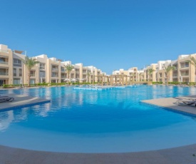 One Bedroom Apartment in Mangroovy Pool & Private Beach