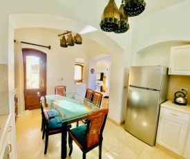 Privet Villa 3 Bedrooms with HEATED POOL