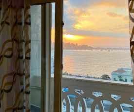 Royal Luxury Apartment with Gorgeous Sea View