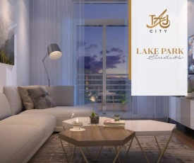 التجمع الاول تاج سيتى أمام فندق ماريوت ميراج lake park studios