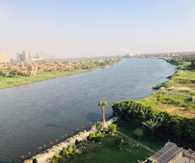 كمبوند أبراج الخليج مطل على نهر النيل