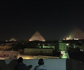 Cheops Pyramids Inn